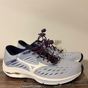 Mizuno Waverunner Sneakers